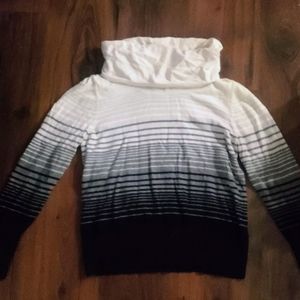 A.N.A Petite Woman's Long Sleeve Top size Large